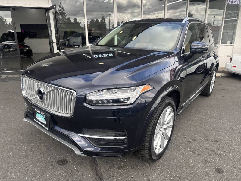 2016 Volvo XC90 T8 Twin Engine PHEV Inscription's photo