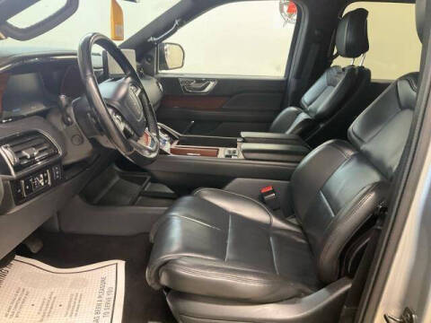 2023 Lincoln Navigator Standard