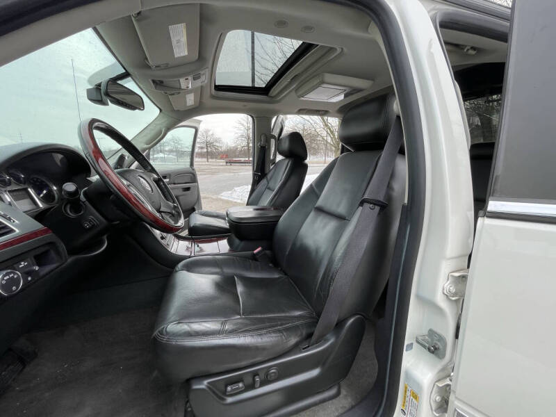 2010 Cadillac Escalade EXT Premium