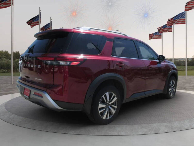 2024 Nissan Pathfinder SL