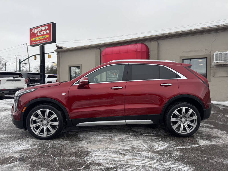 2023 Cadillac XT4 Premium Luxury