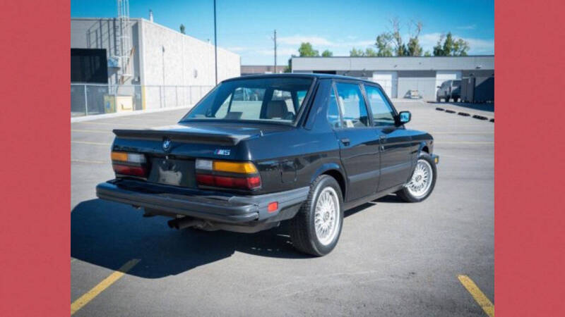 1988 BMW M5