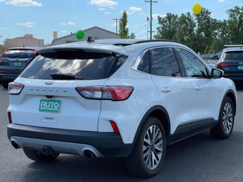 2020 Ford Escape Titanium