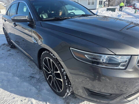 2017 Ford Taurus Limited