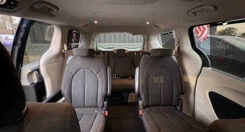 2017 Chrysler Pacifica Touring Plus