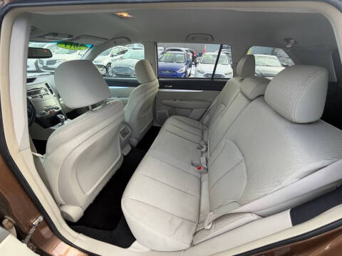 2011 Subaru Outback 2.5i Premium