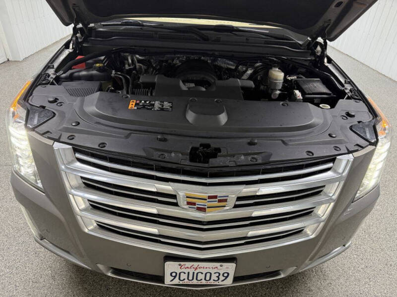 2018 Cadillac Escalade ESV Platinum