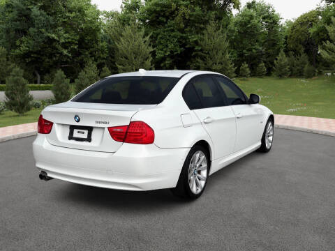 2011 BMW 3 Series 328i