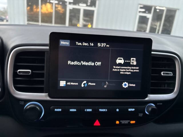 2022 Hyundai Venue SE