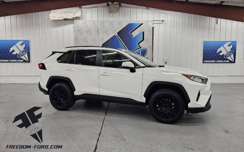 Used 2020 Toyota RAV4 XLE with VIN 2T3P1RFVXLC104614 for sale in Gunnison, UT