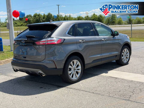 2024 Ford Edge Titanium