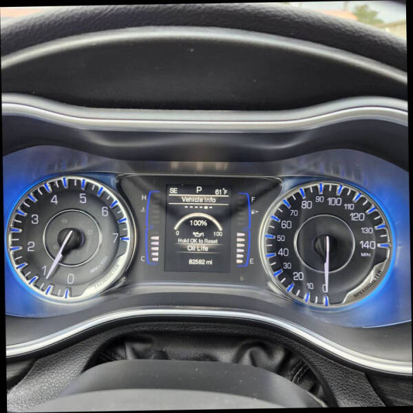 2015 Chrysler 200 LX