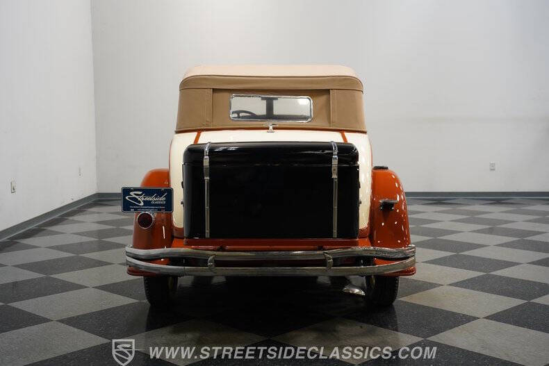 1932 Chrysler Cirrus