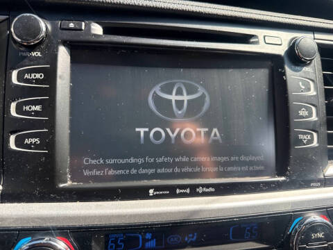 2017 Toyota Highlander LE