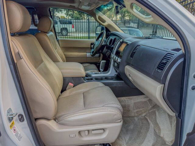 2008 Toyota Sequoia Platinum