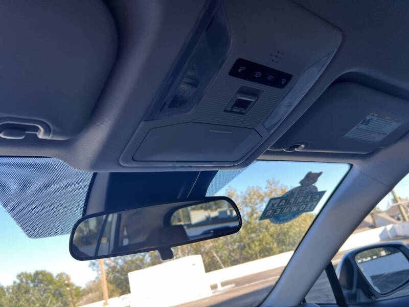 2019 Toyota RAV4 Hybrid LE