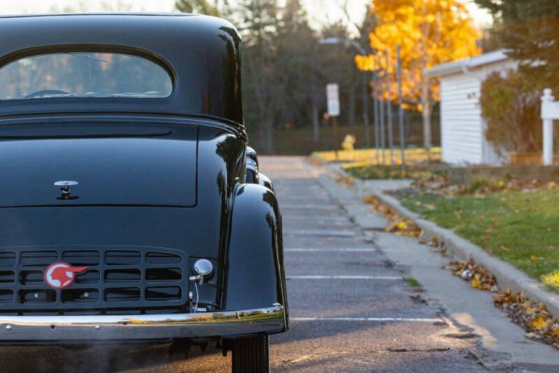 1933 Pontiac Coupe