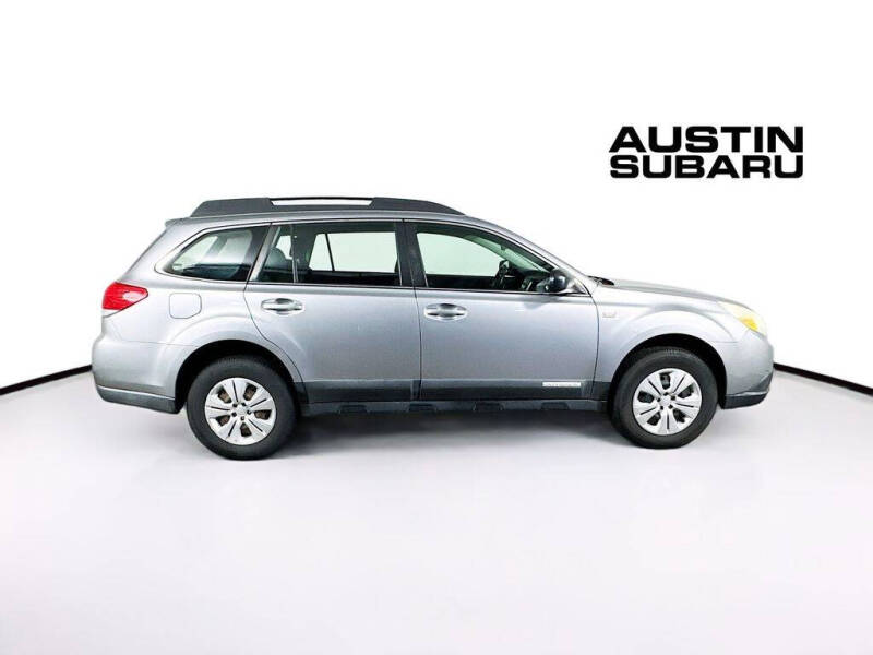 2010 Subaru Outback 2.5i