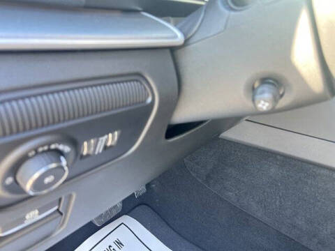 2025 Jeep Wagoneer Carbide