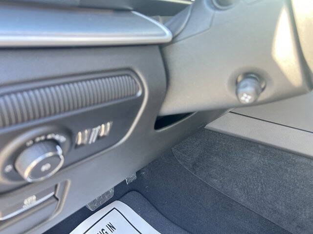 2025 Jeep Wagoneer Carbide