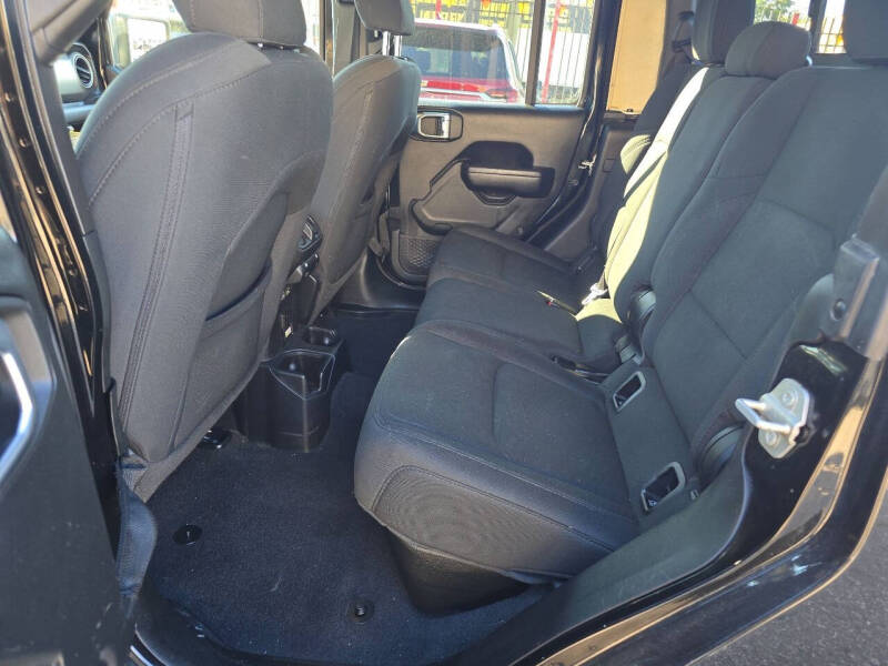 2021 Jeep Gladiator Willys