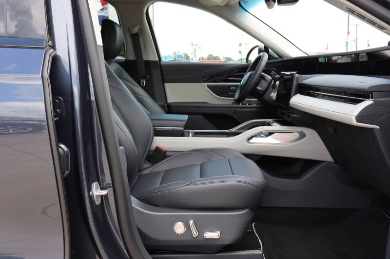 2024 Lincoln Nautilus Hybrid Premiere