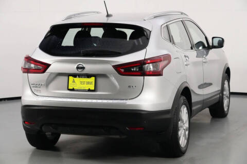 2022 Nissan Rogue Sport SV