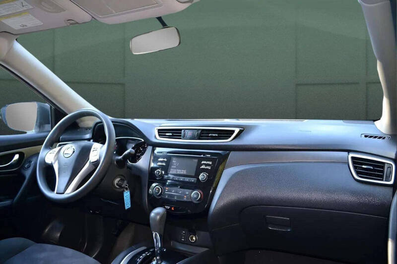 2015 Nissan Rogue S