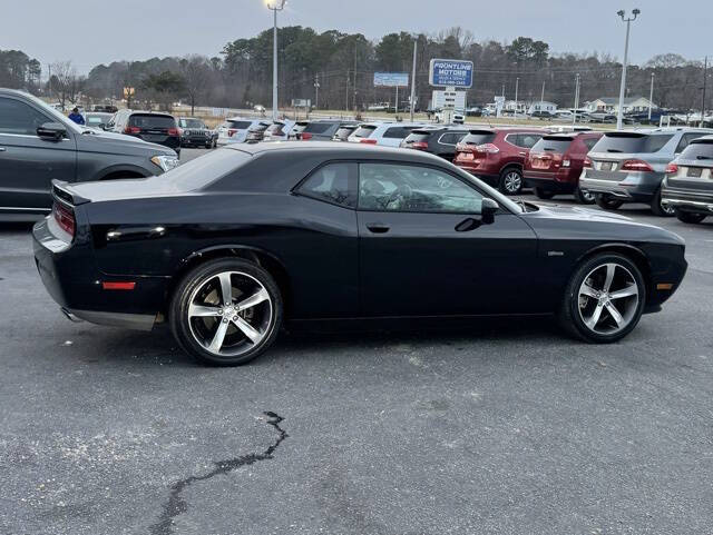 2014 Dodge Challenger SXT