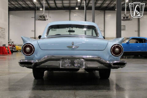 1957 Ford Thunderbird