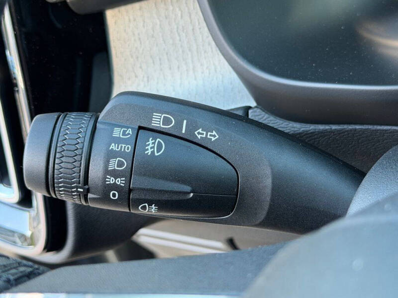 2026 Volvo XC40 B5 Core