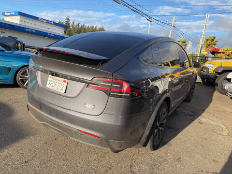 2023 Tesla Model X Plaid