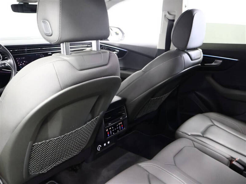 2019 Audi Q8 quattro Premium Plus 55 TFSI