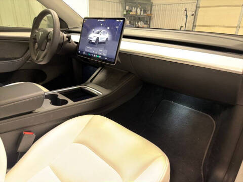 2023 Tesla Model Y Performance