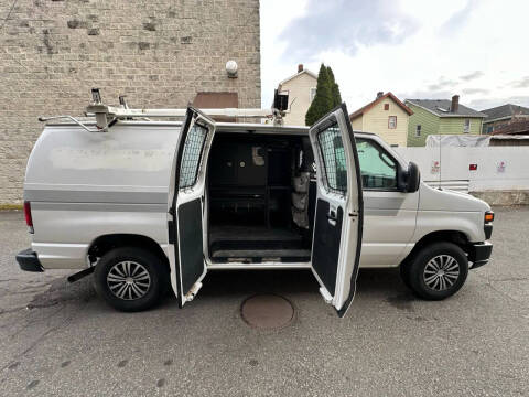 2010 Ford E-Series E-250