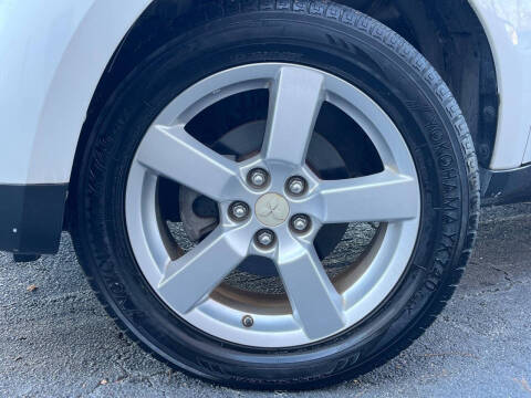 2007 Mitsubishi Outlander XLS