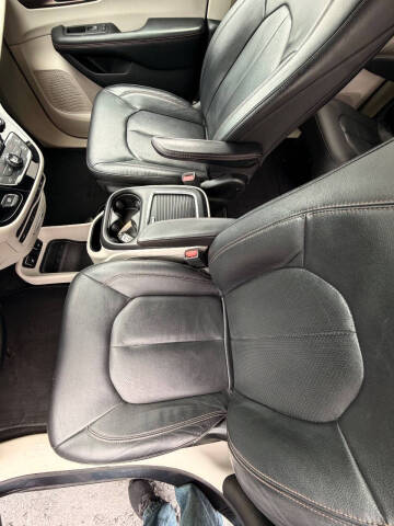 2019 Chrysler Pacifica Touring L Plus
