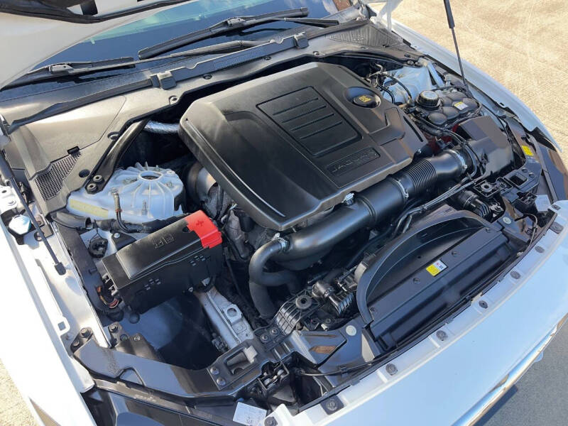 2018 Jaguar XE 25t Premium