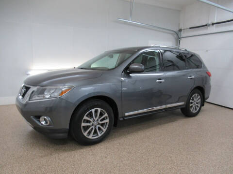 2015 Nissan Pathfinder for sale at HTS Auto Sales in Hudsonville MI