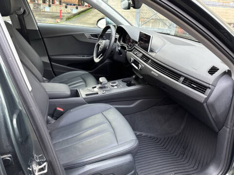 2017 Audi A4 2.0T quattro Premium Plus