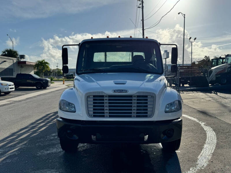 2016 Freightliner M2 106
