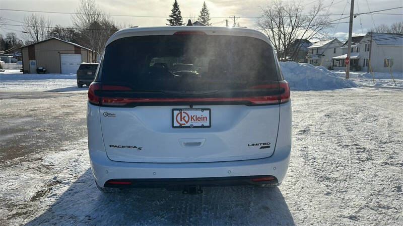 2026 Chrysler Pacifica Limited