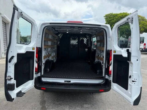 2025 Ford Transit