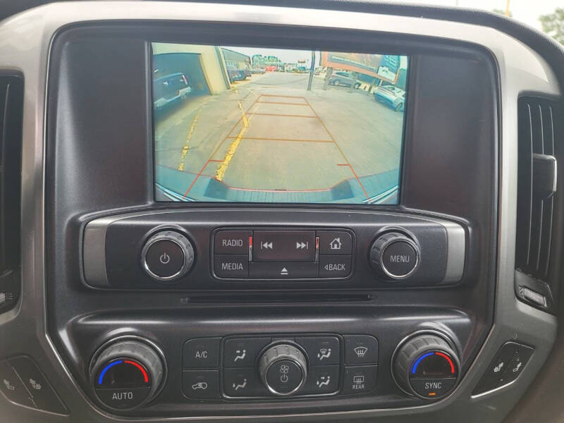 Image of 2018 Chevrolet Silverado 1500 LT Z71