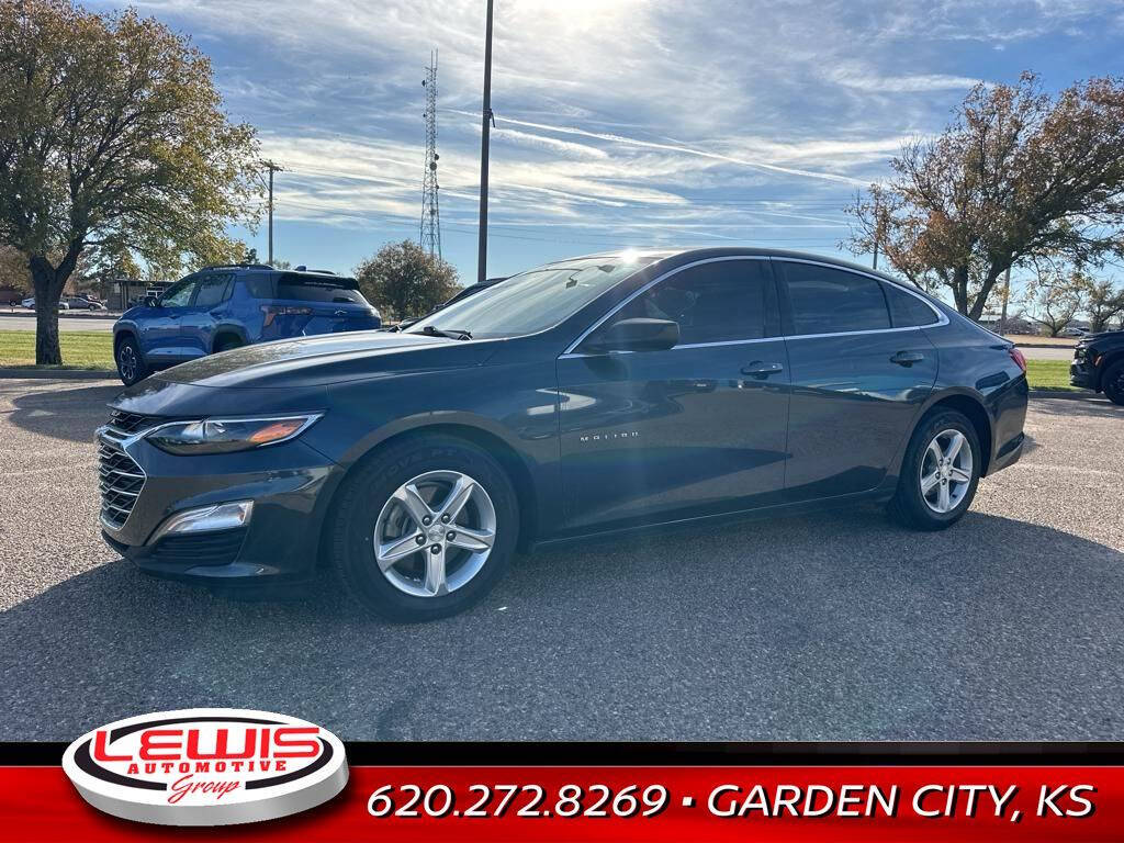 2019 Chevrolet Malibu for sale at Lewis Chevrolet of Garden City in Garden City, KS