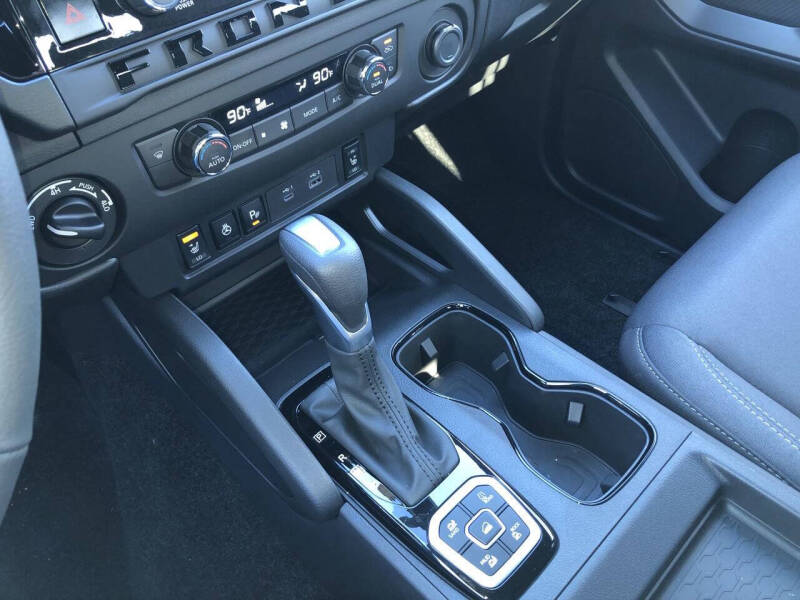 2026 Nissan Frontier SV