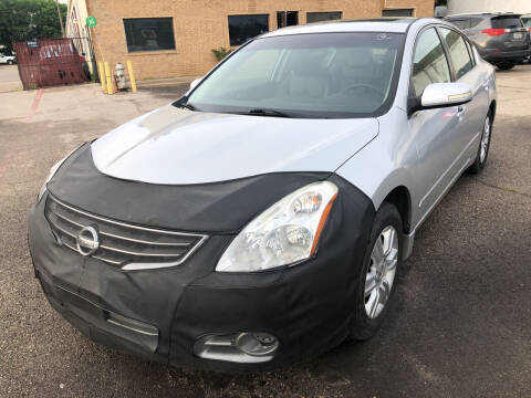 2012 Nissan Altima for sale at Auto Access in Irving TX