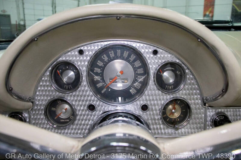 1957 Ford Thunderbird