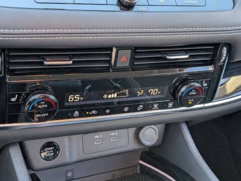 2025 Nissan Rogue SL