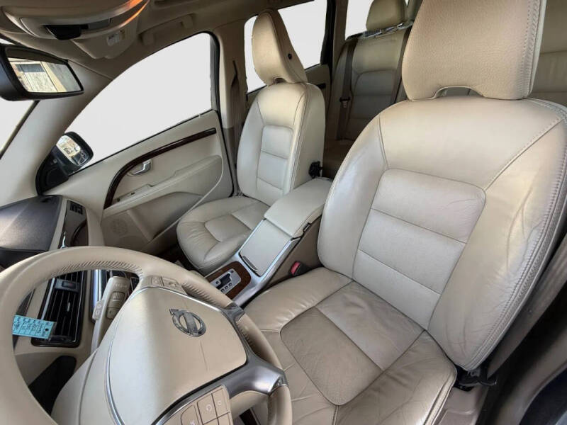 2012 Volvo XC70